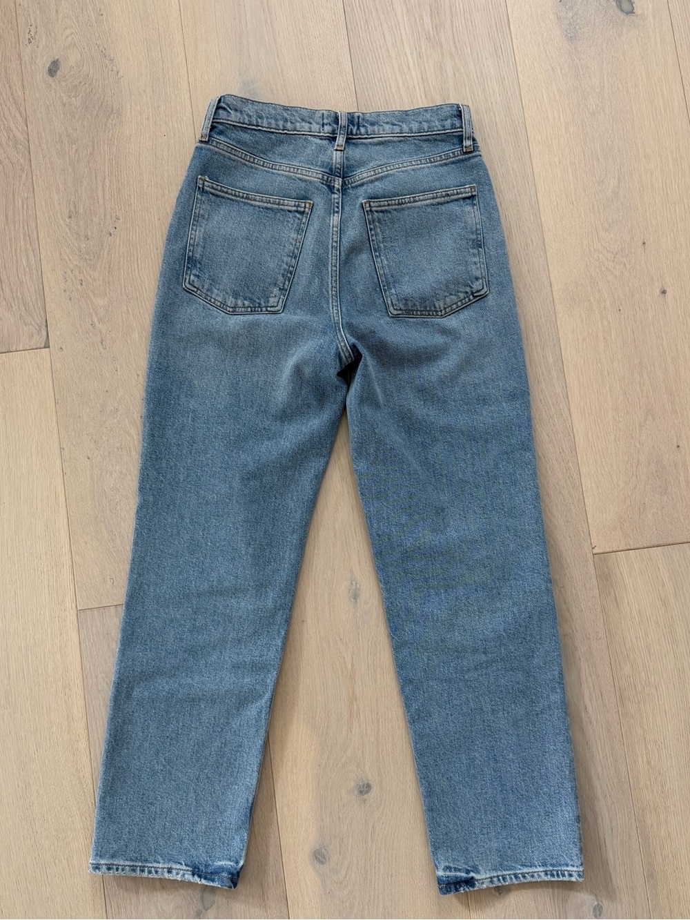 Agolde Women's Straight Leg Jeans in Light Blue Denim (new without tags) - Picture 2 of 5